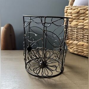 Scentsy FLOWERS metal decorative wrap